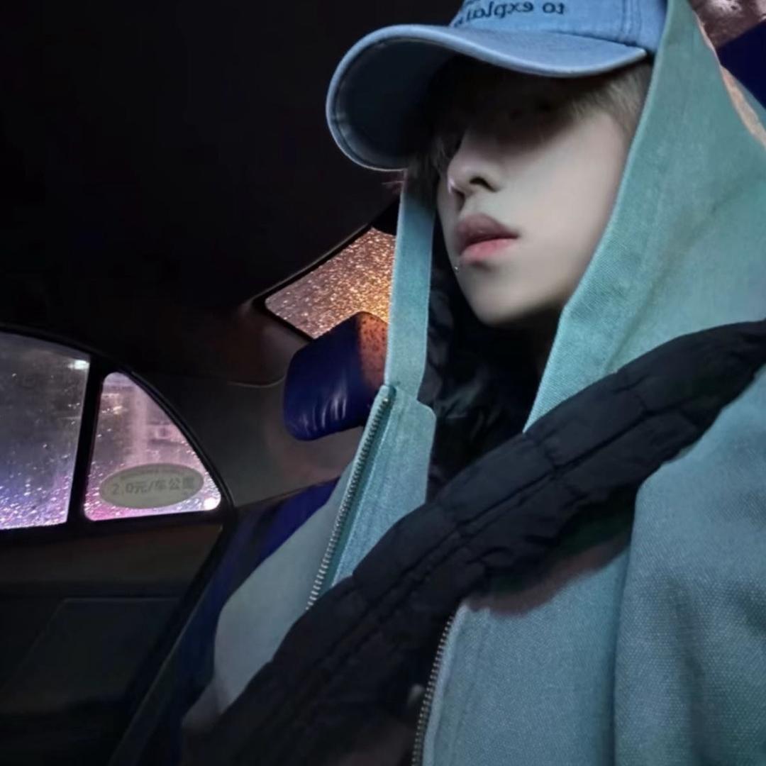 小R