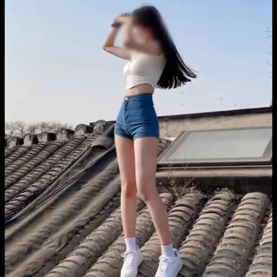 贵州布依妹子