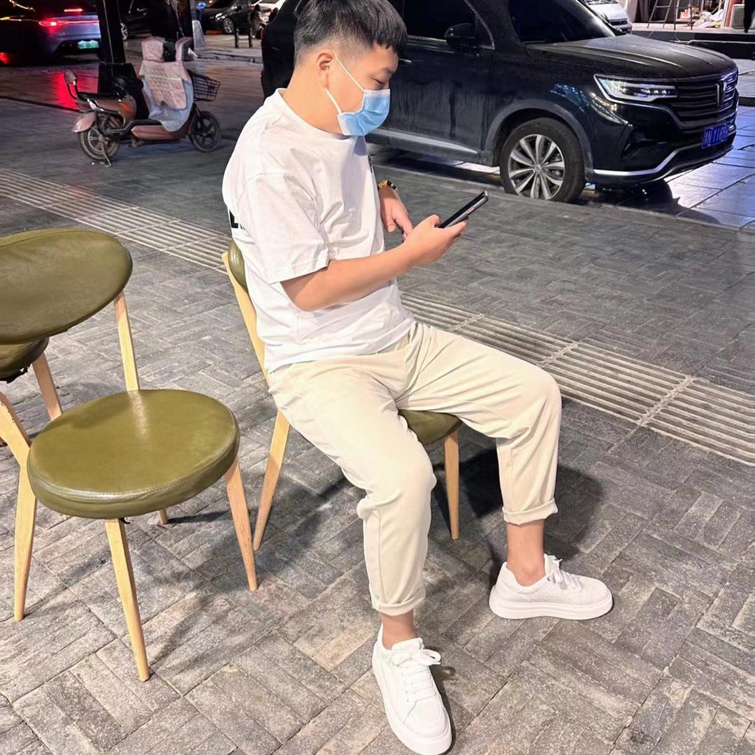 爱笑的乐乐
