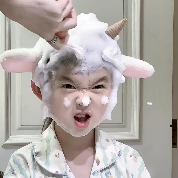 ^ M ^