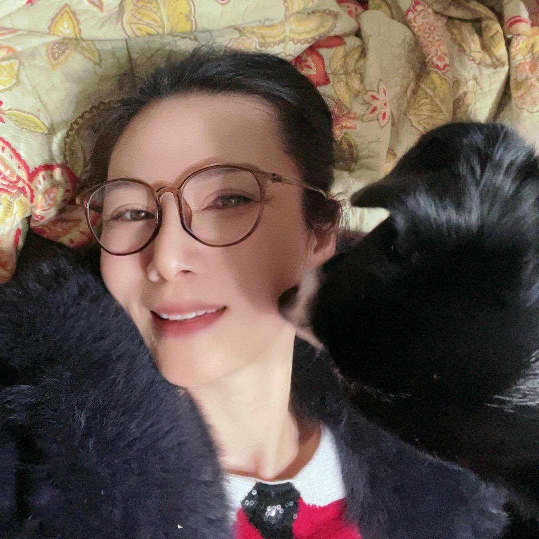 妲静外贸女装店