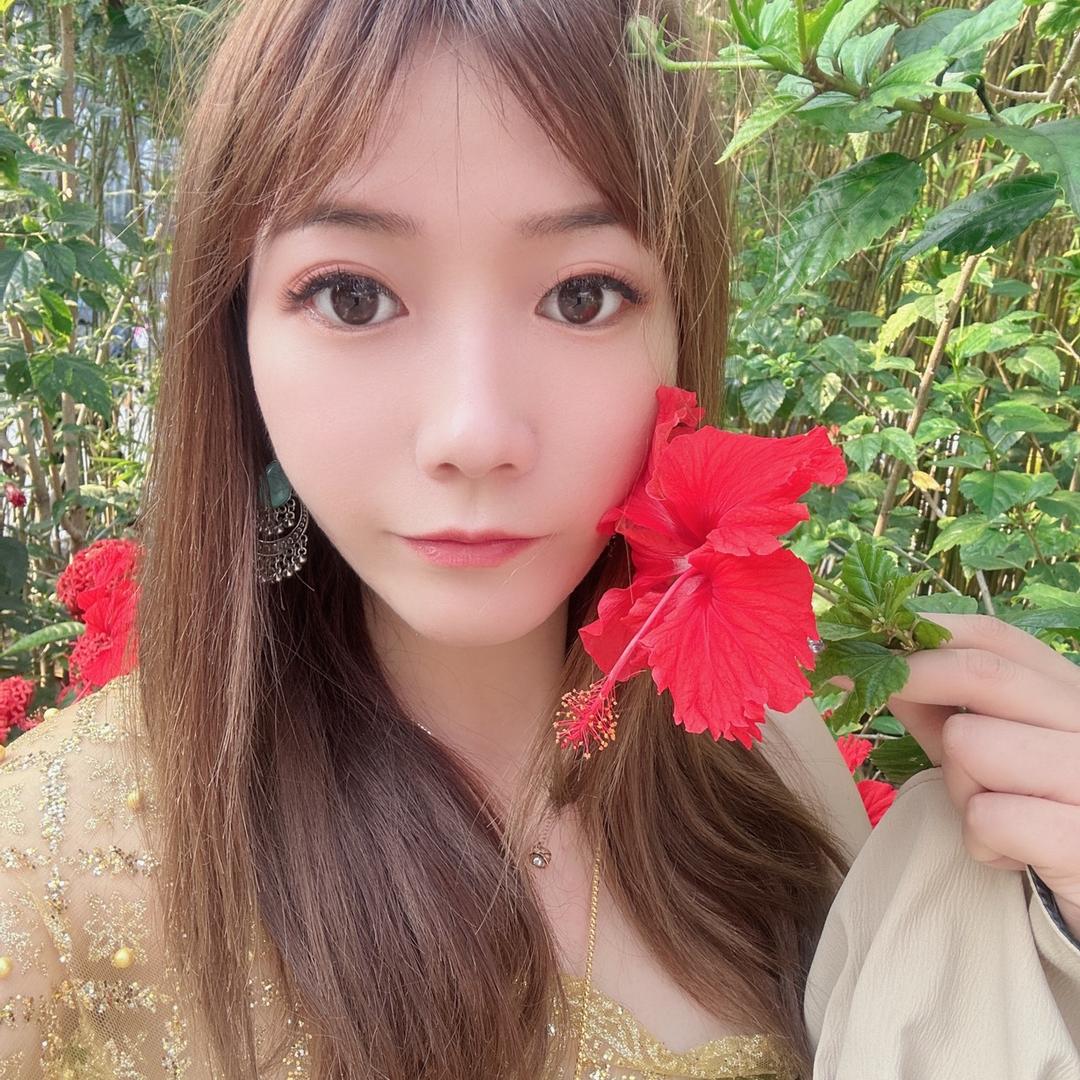 🍡简单灬最美 💋
