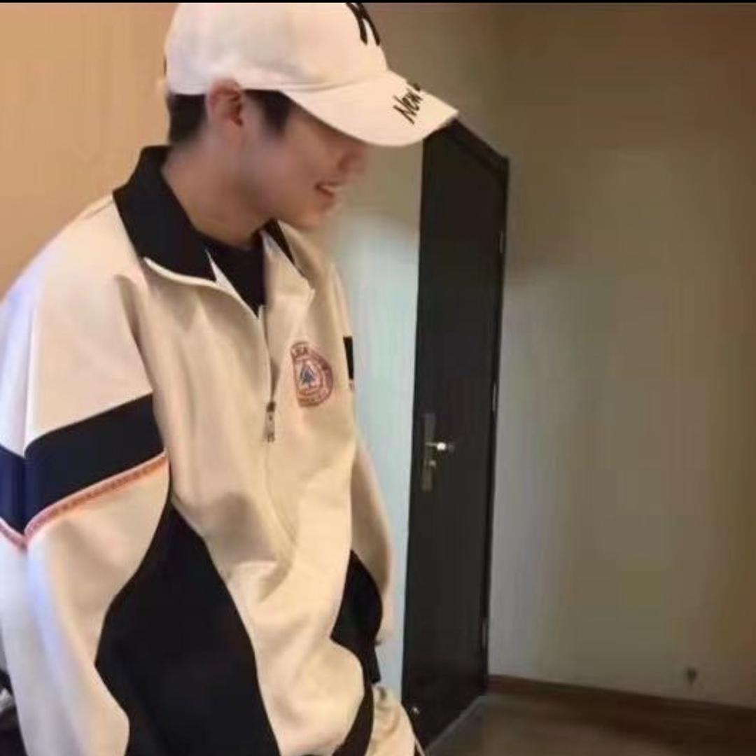 秋雅⁰²⁰¹