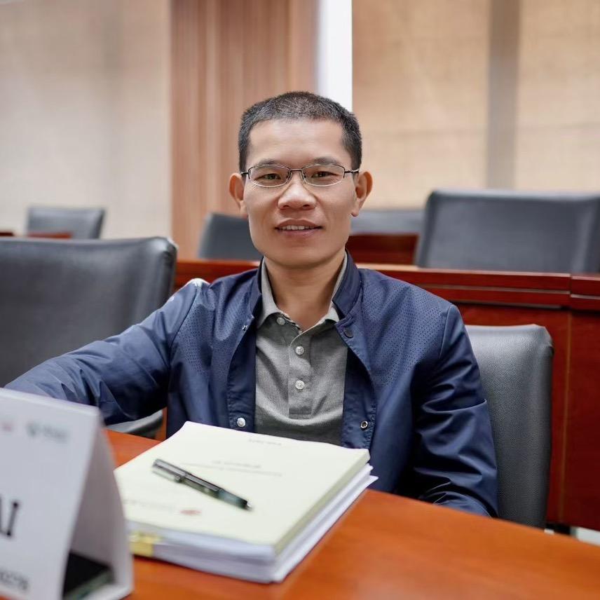 产业书记赖东海