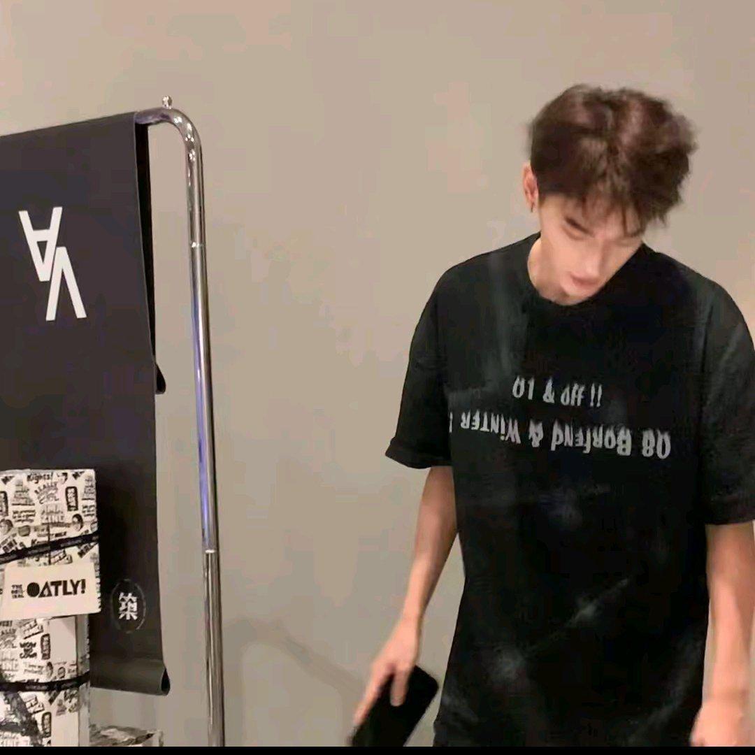 辞安.