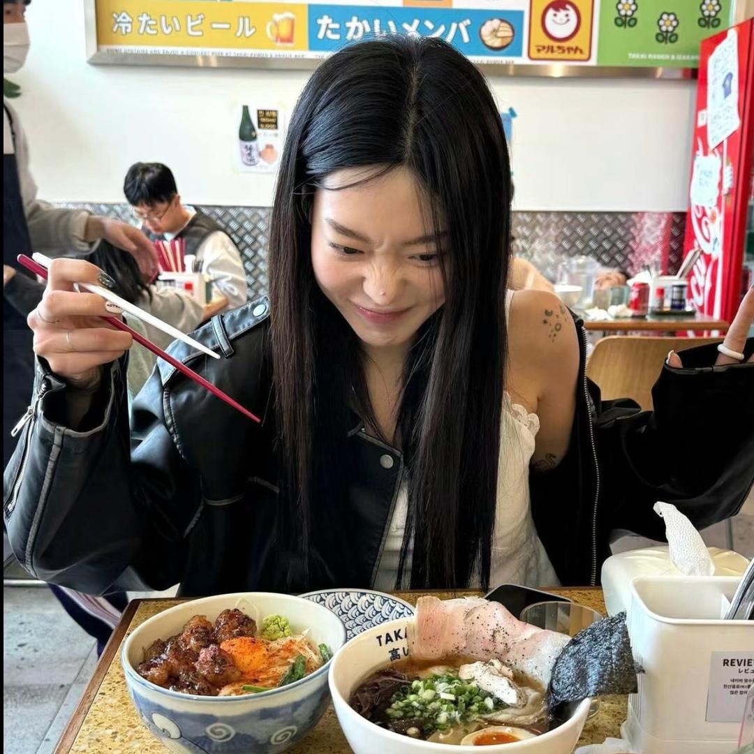 希子