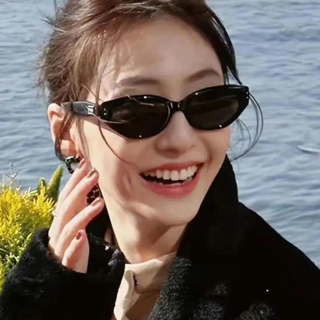 阿晴.