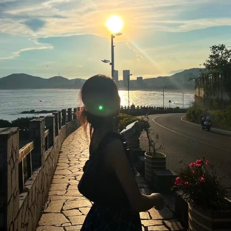 🧚♀️是脸圆圆吖💫