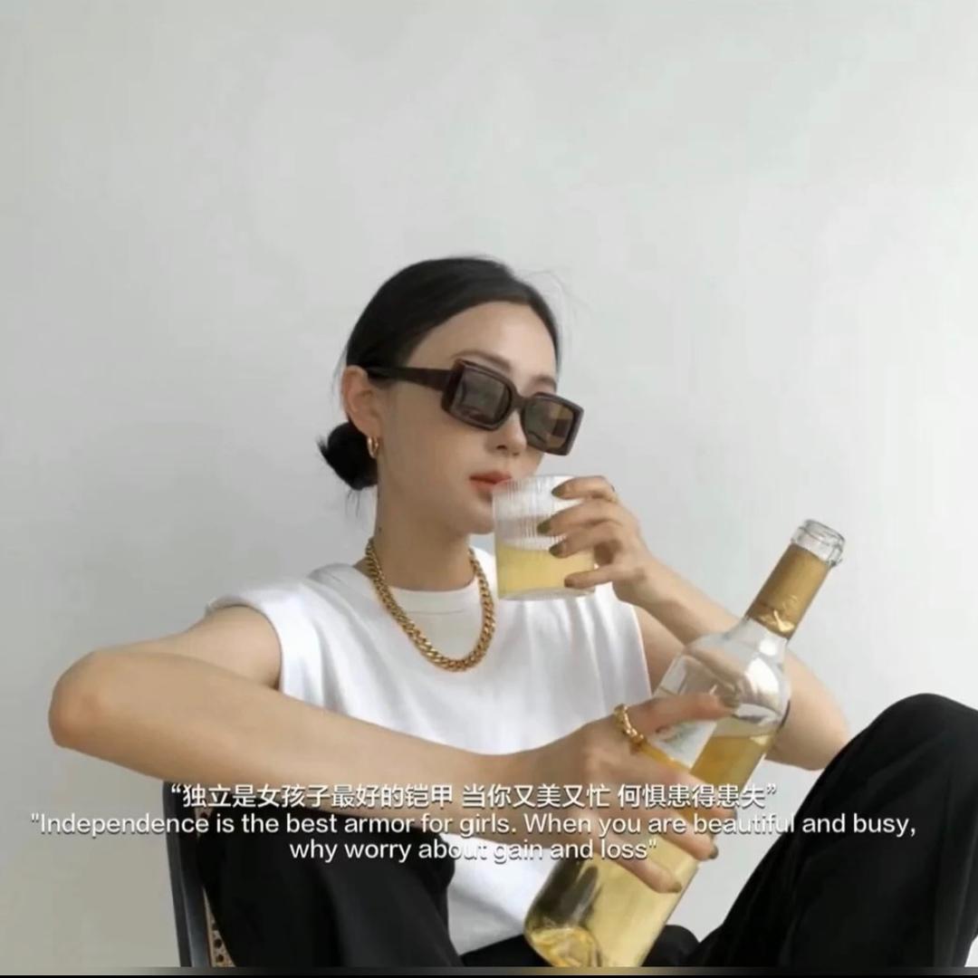 A๓一个做缝纫的小裁缝໊এ᭄