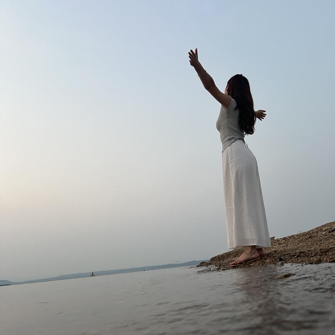 山川不过尔尔崇琳