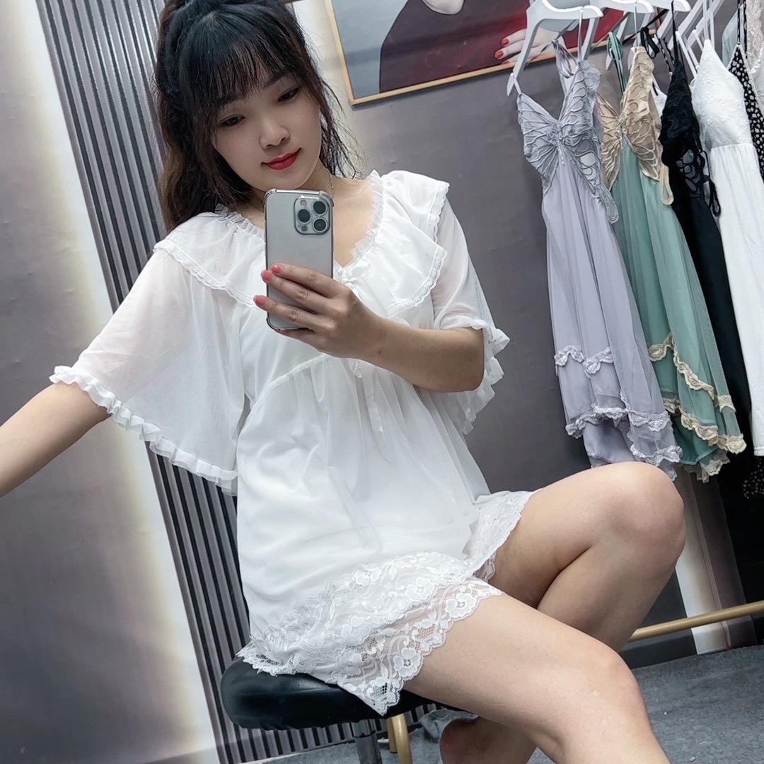 米娜家居服睡衣