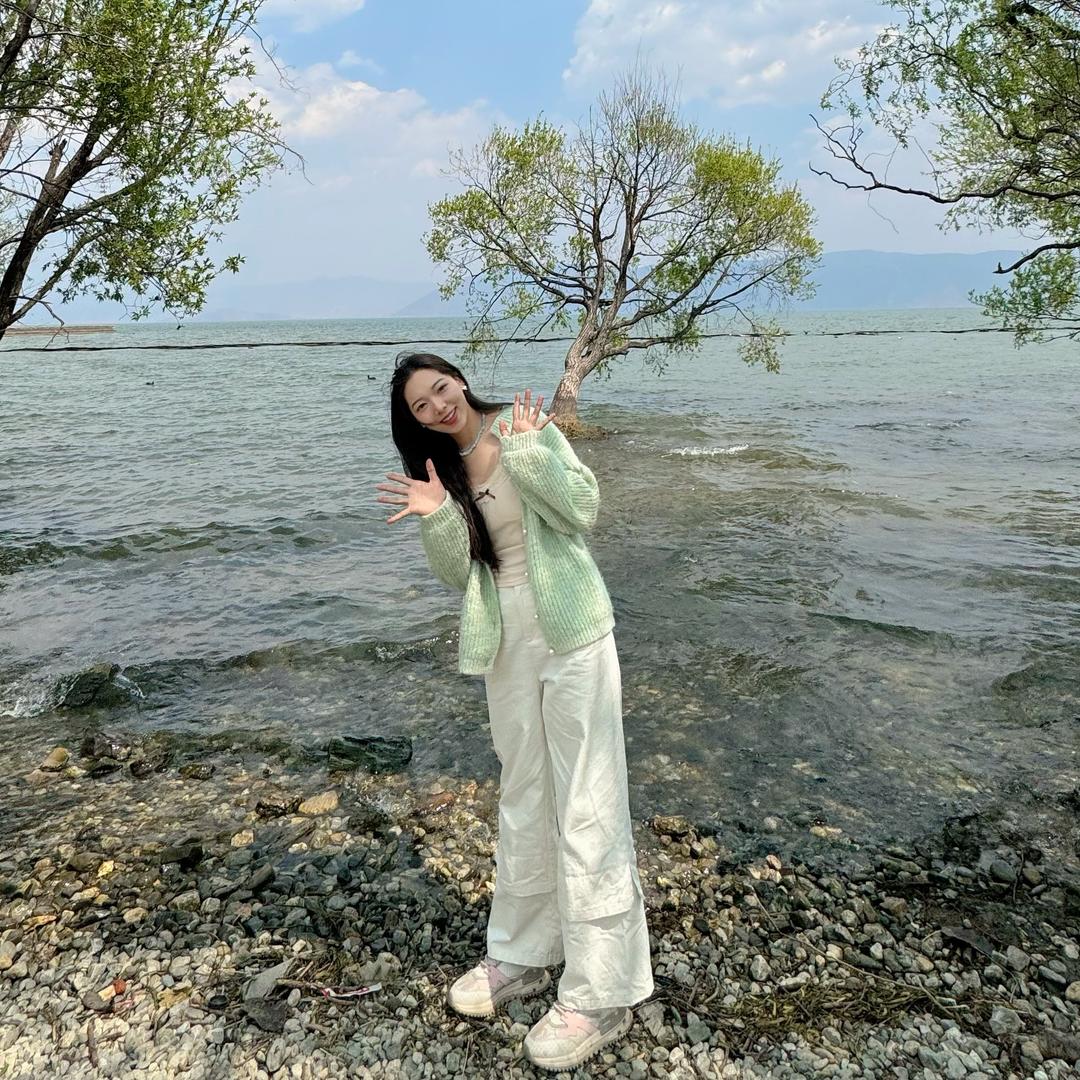 依依很努力