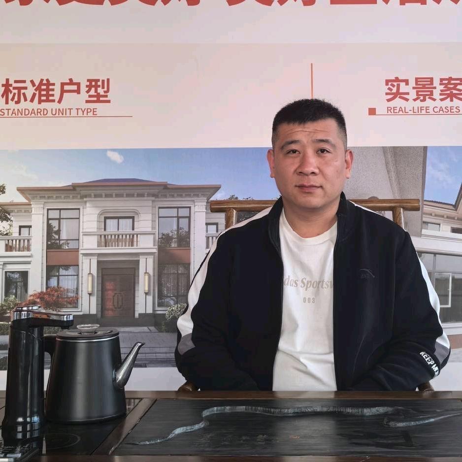 建别墅的杨老板