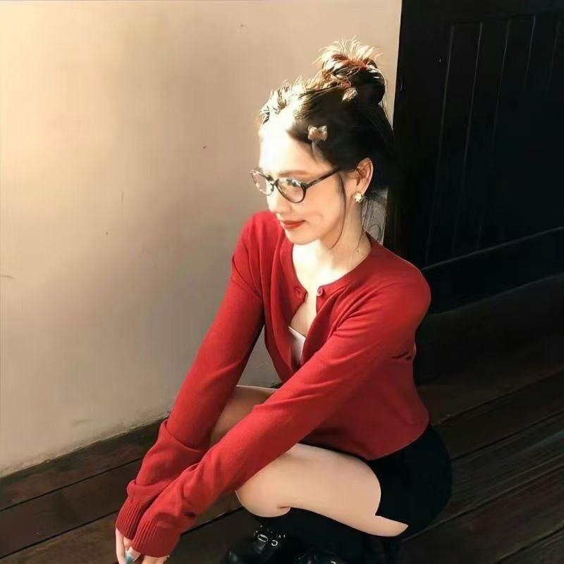 嘉玲子