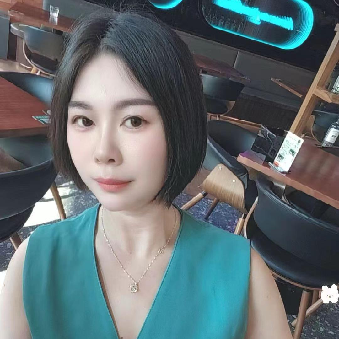 莉姐微胖女装