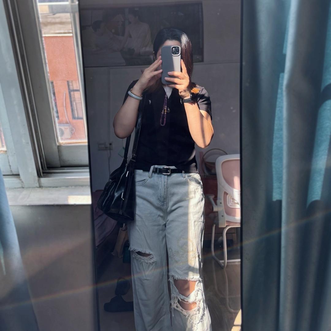 小姨Liᰔᩚang꧂