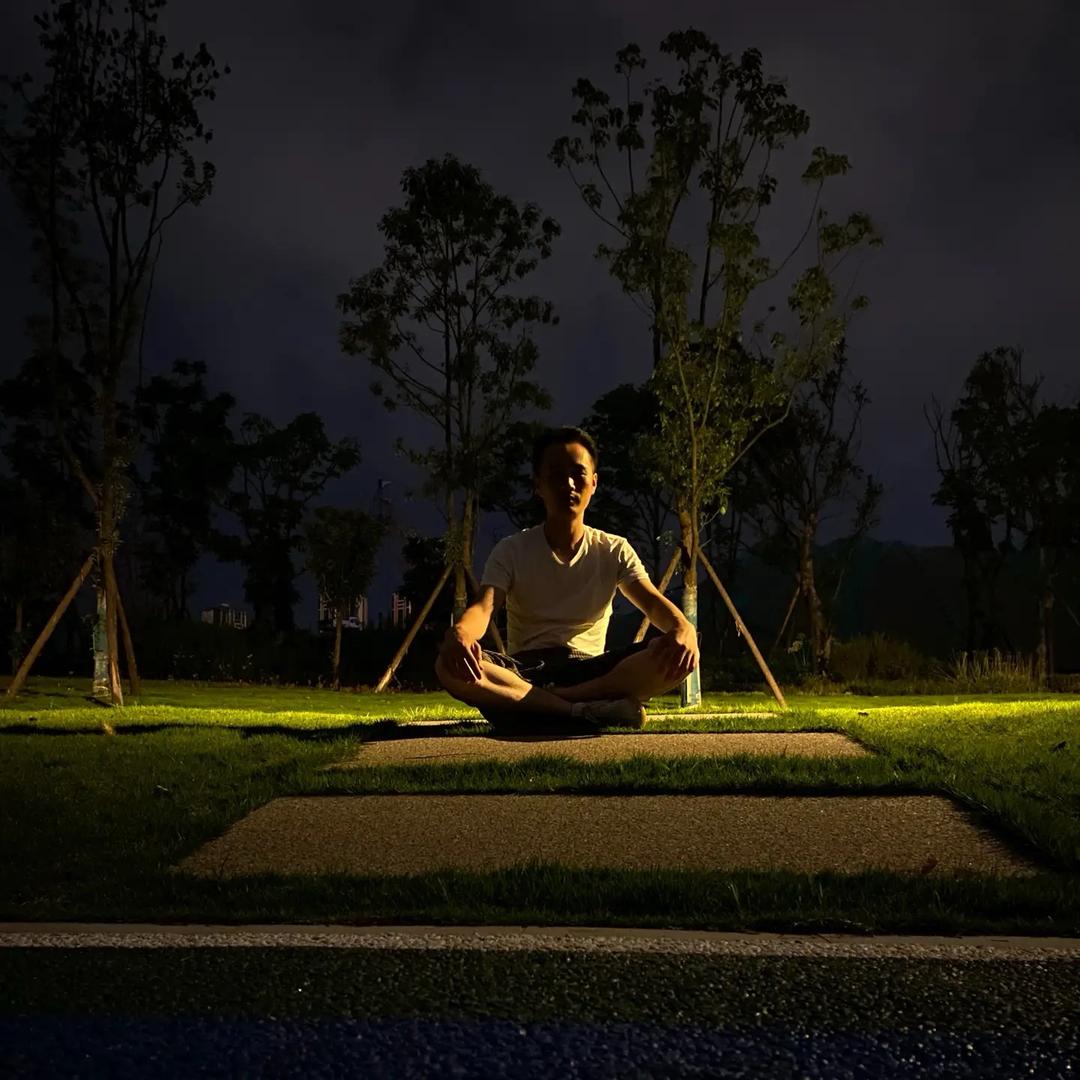 本设空间 Θ李真义