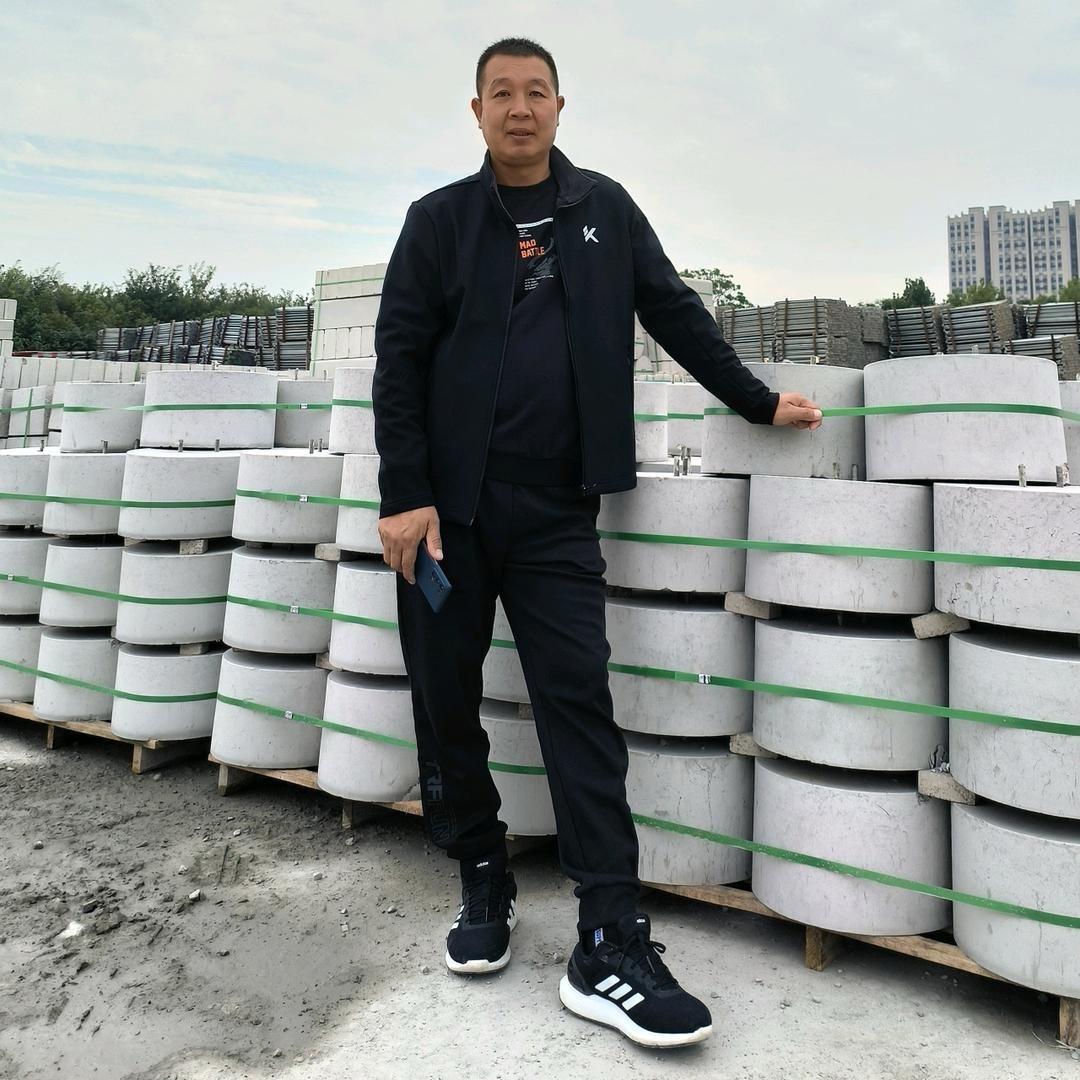 光伏水泥墩生产厂家（耀港）