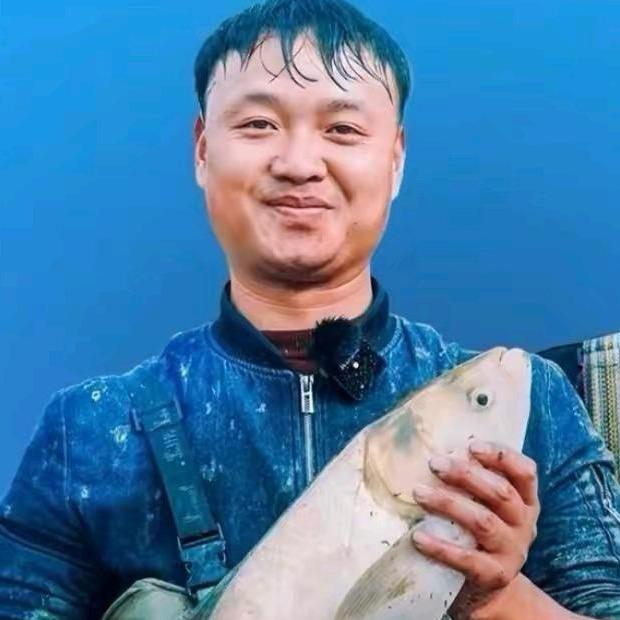 大表哥日常抓鱼