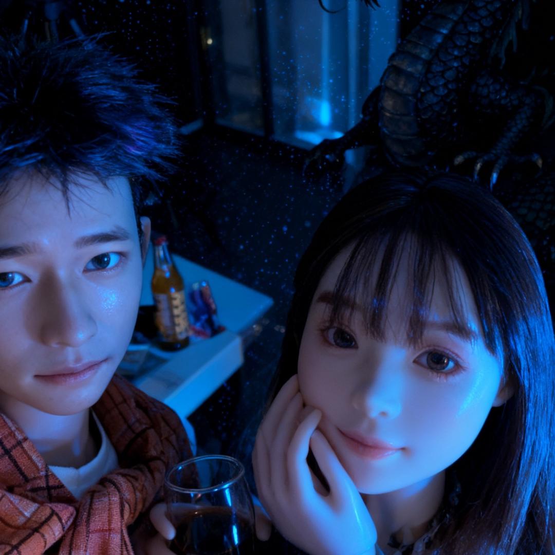 小情侣在上海摆摊