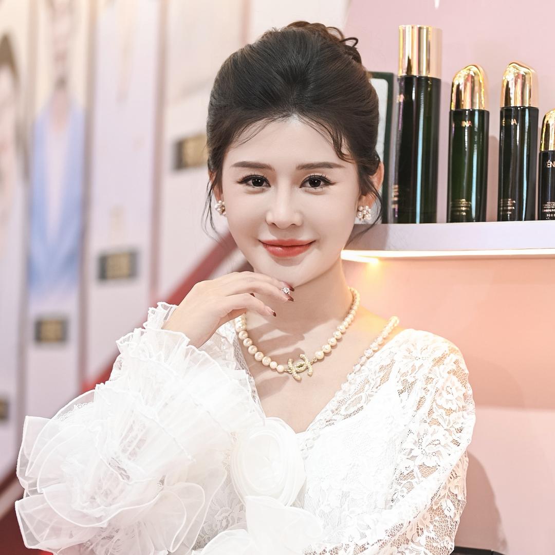 神大英子《珂尼娜千选》