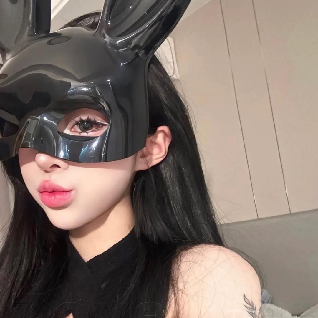 梅梅.