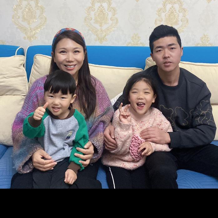秀秀一家人