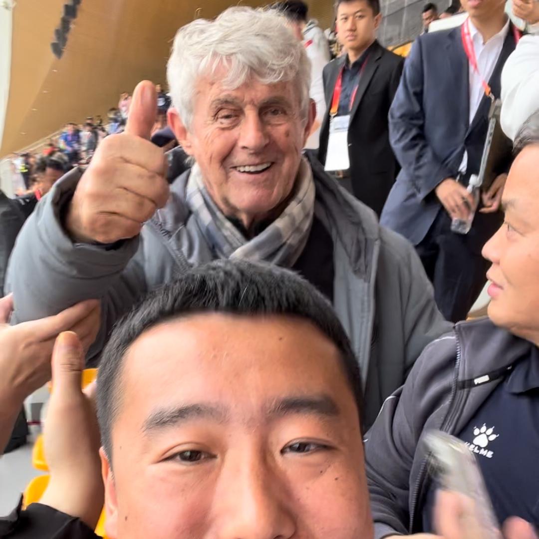 胜哥看球