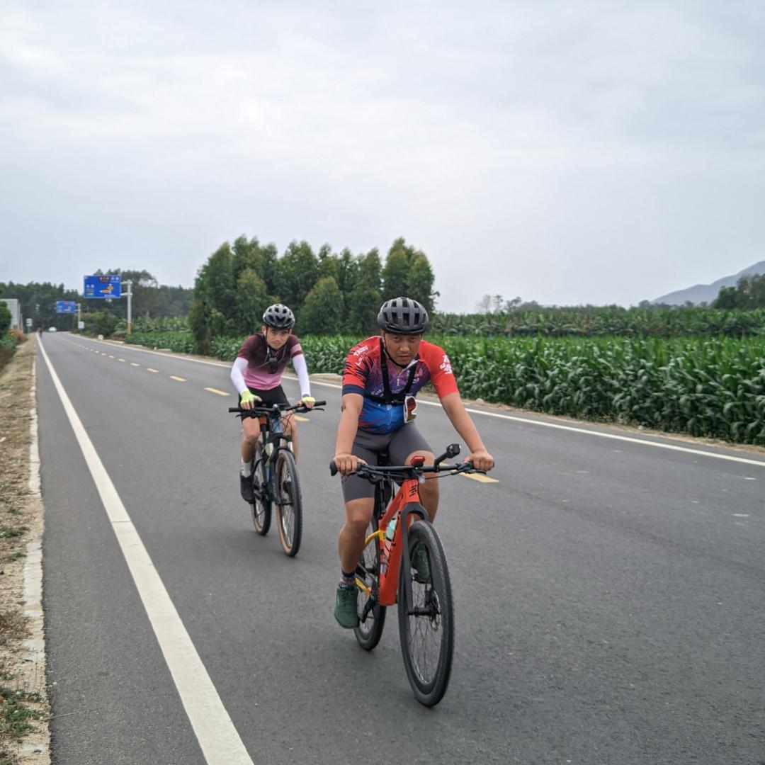 爱骑行的小邓🚴