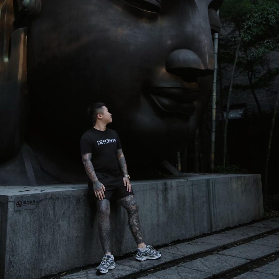 出杆就带塞