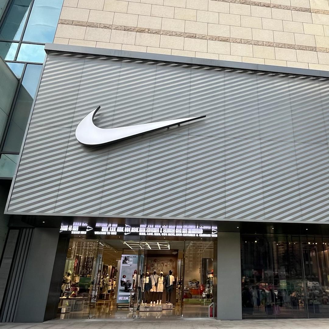 滔搏耐克 NIKE RISE 750