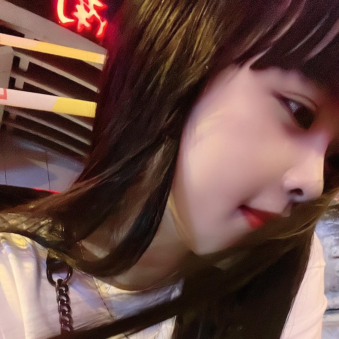 冰妹吖.