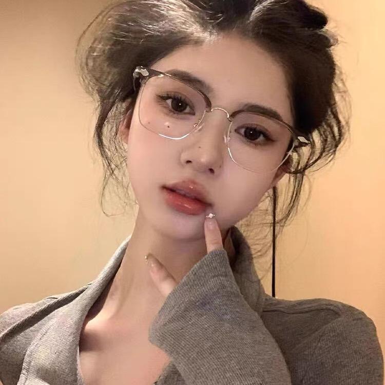 宝克丽潮流轻奢眼镜