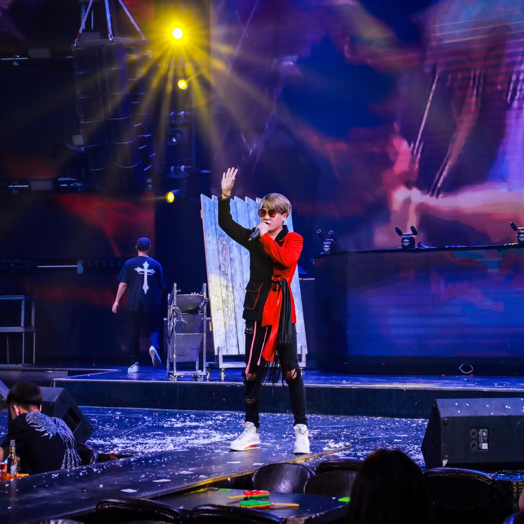 璇派飞刀。天寇