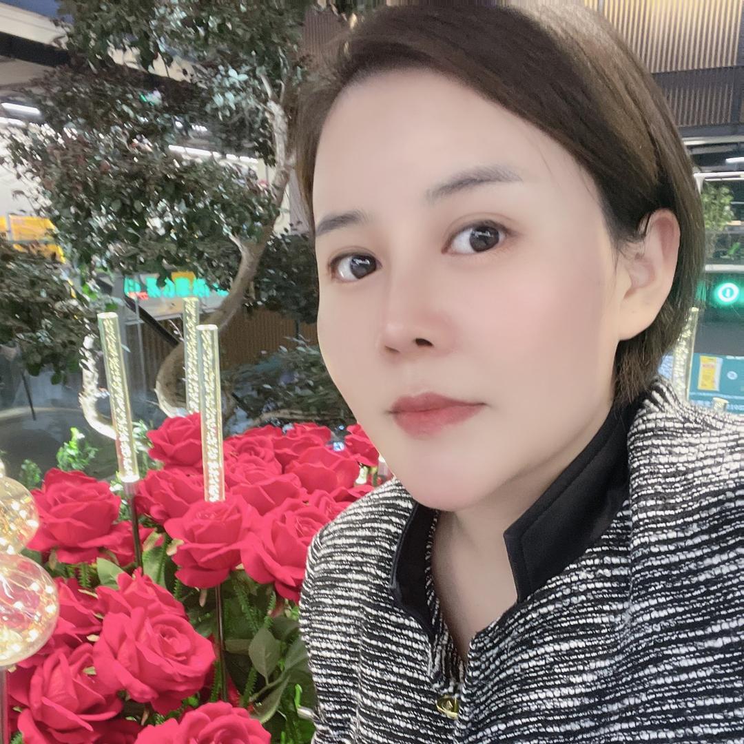 秦嘉霖👸