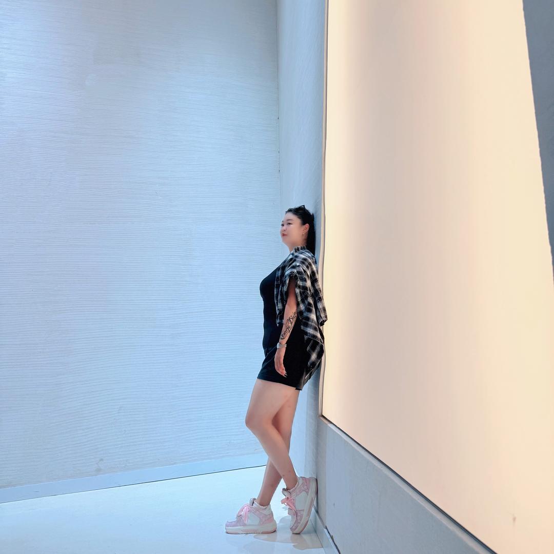 曲项向天歌嗷呜嗷呜