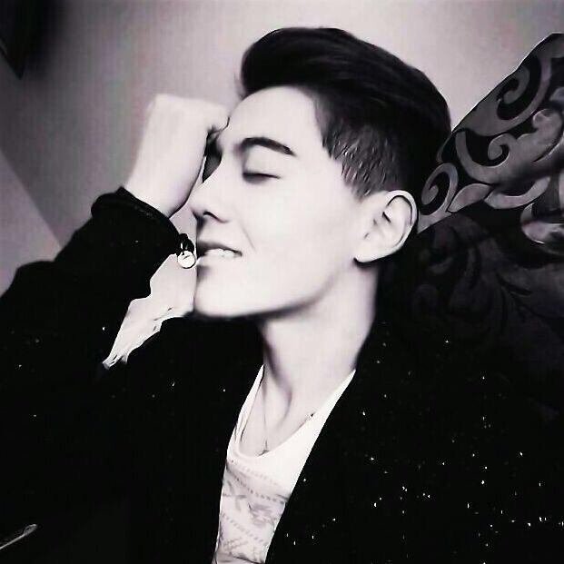 哈拉少  　   　　　　　　　 🪳