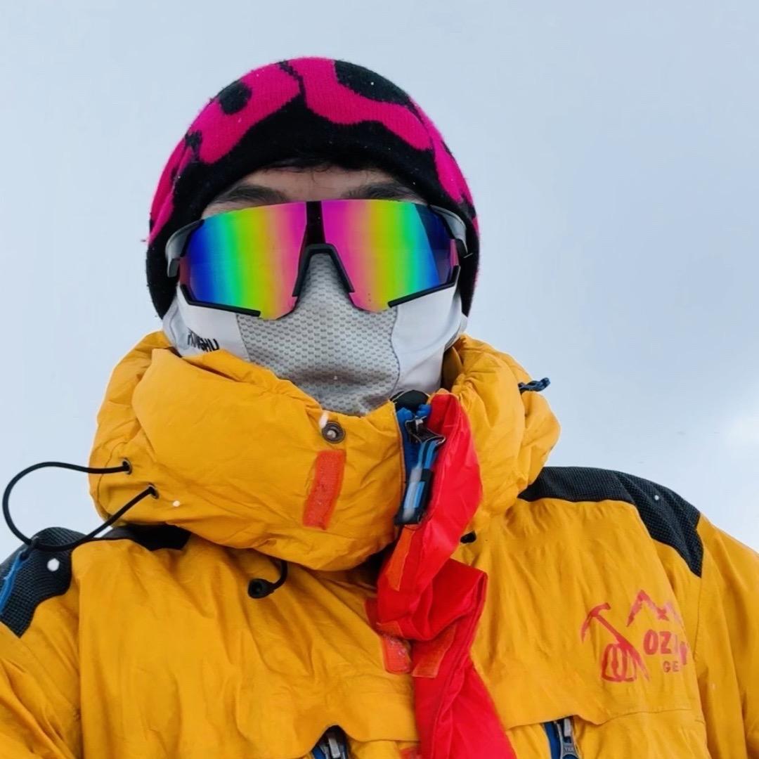 CB《登山者》