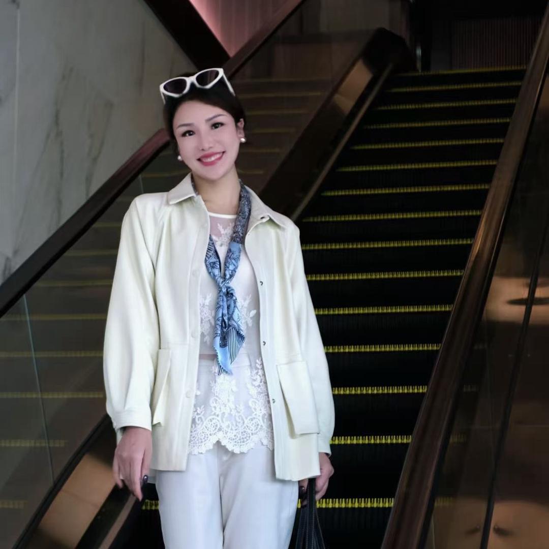 海宁白领家秀皮衣