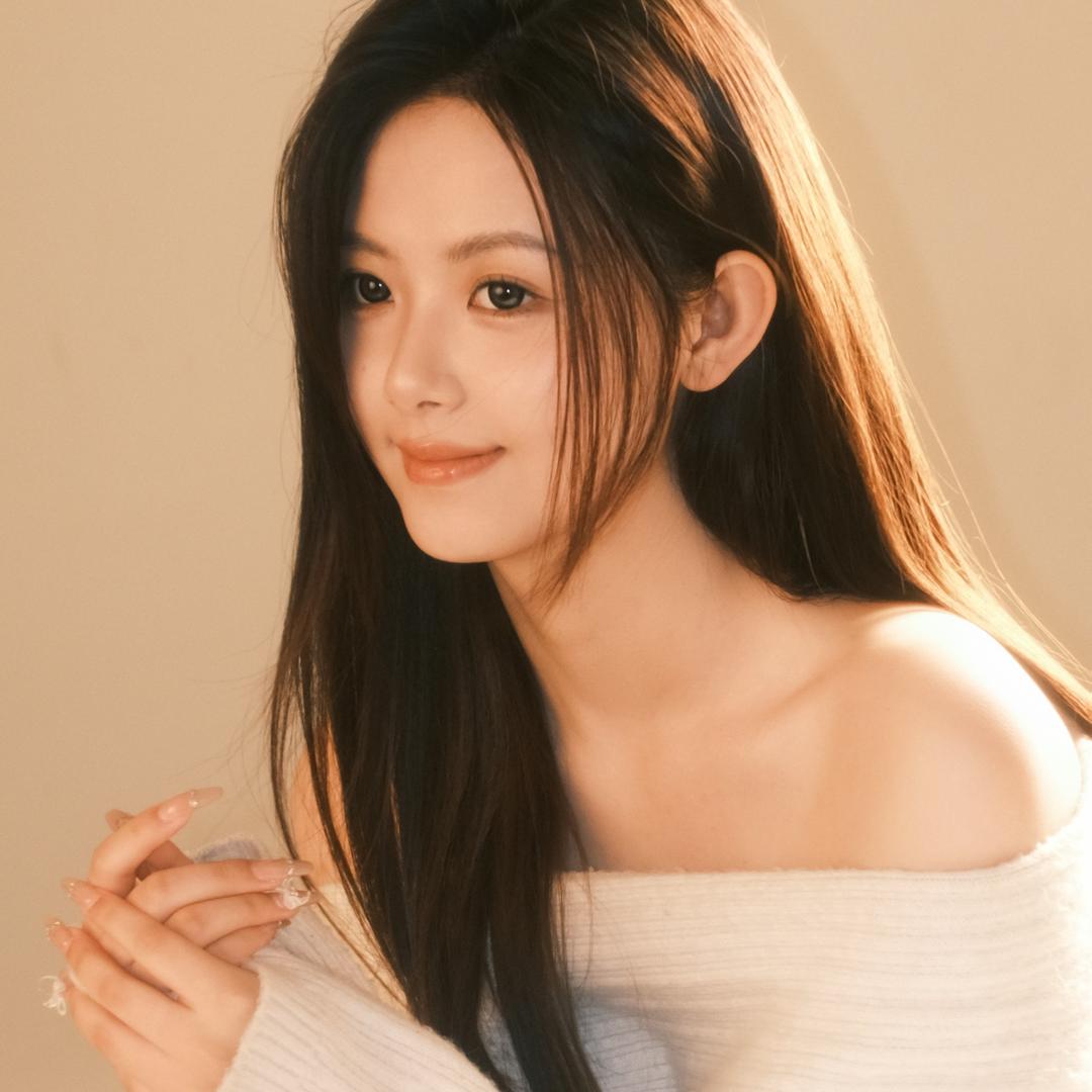 潘羽.