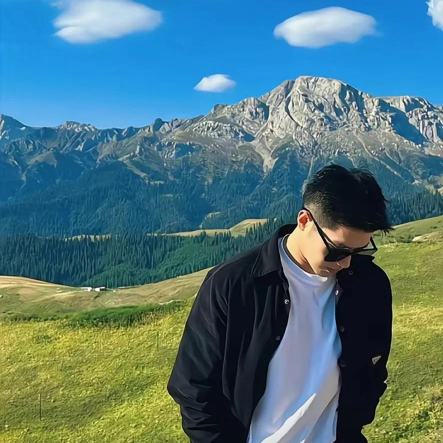 一口两个大芒果