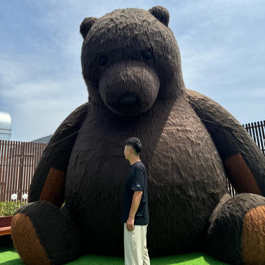 小陈不是奥特曼