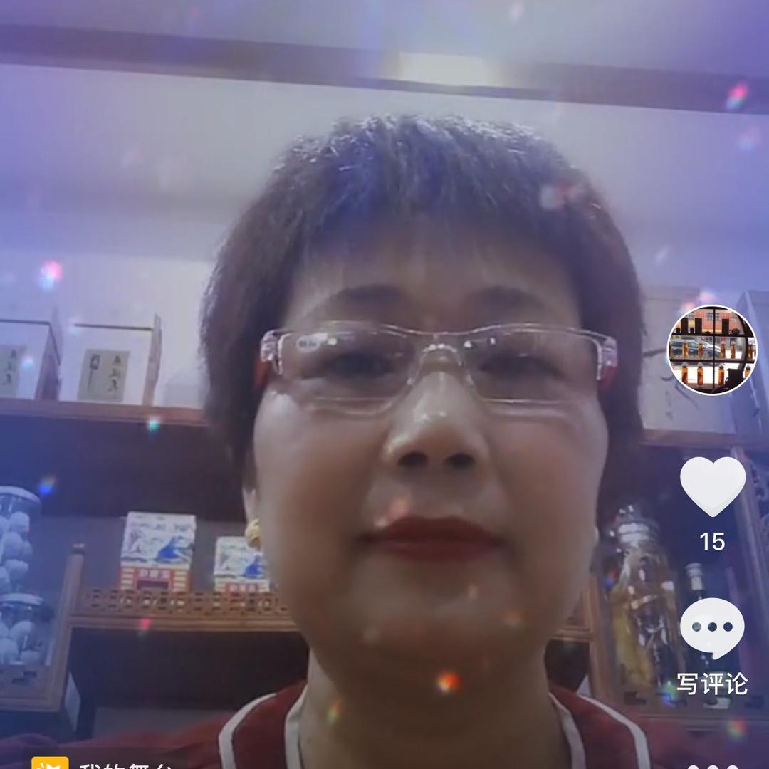 黄仁卿