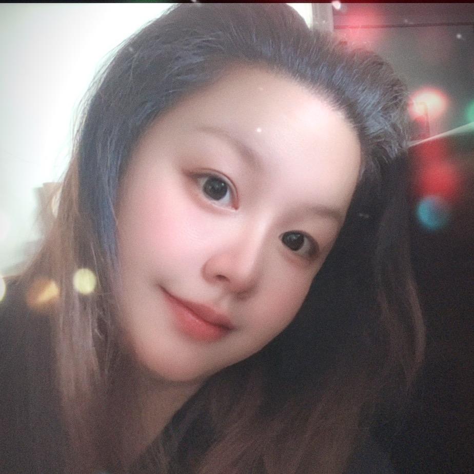 努力摆摊的琪琪