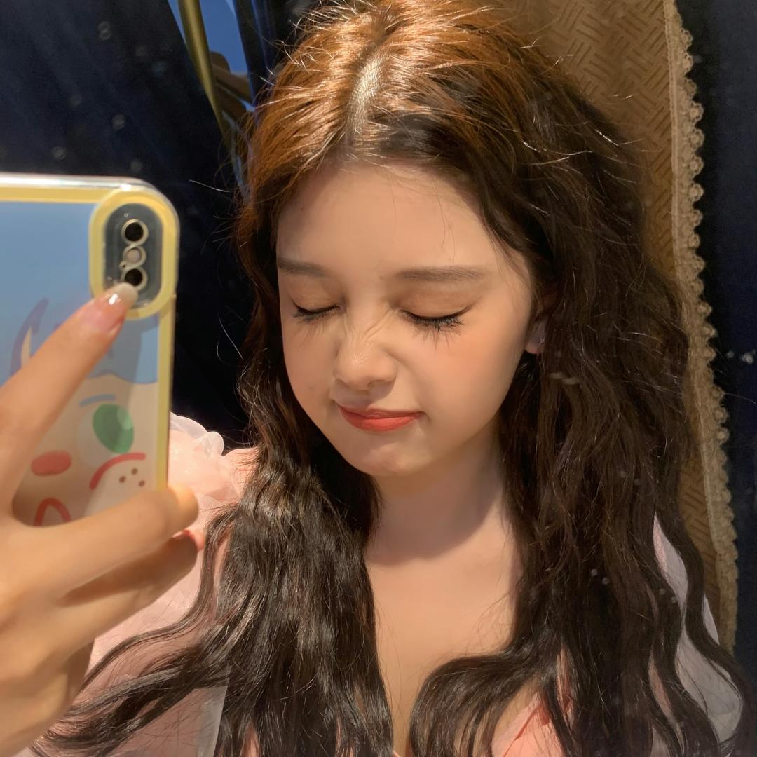 𝐃𝐨𝐥𝐥𝐲水晶工作室