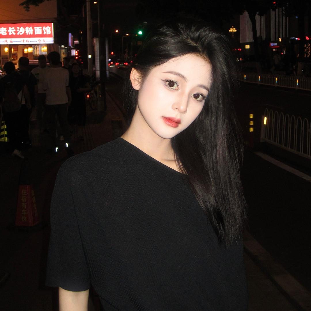 小鱼不吃草🐟
