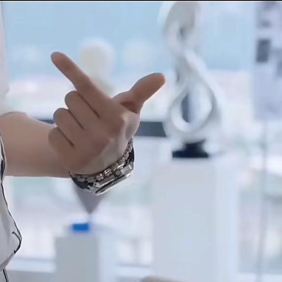 闪电牙1⚡️