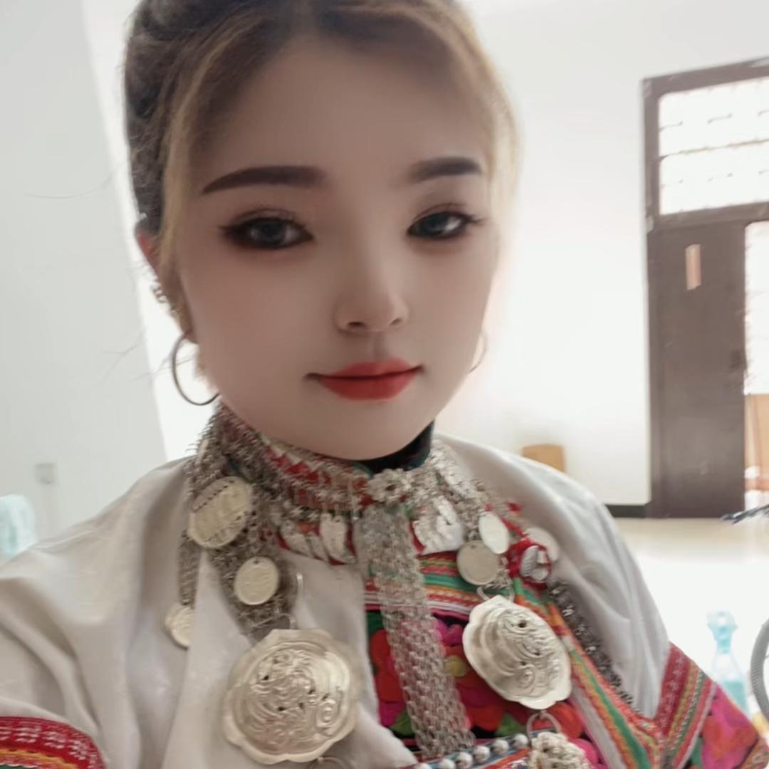 彝族姑娘（冲哥小灶农家菜）