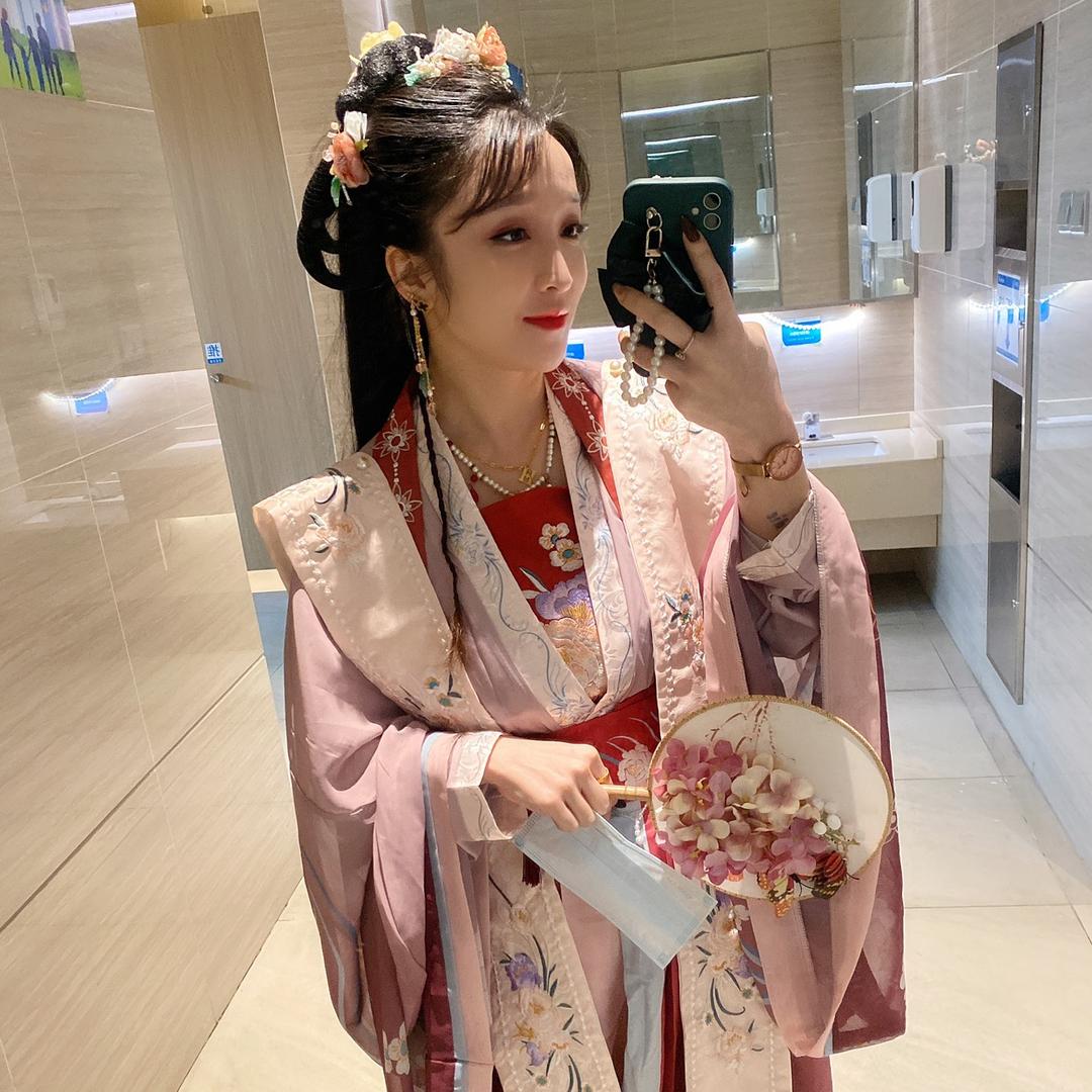 杨小包🌸