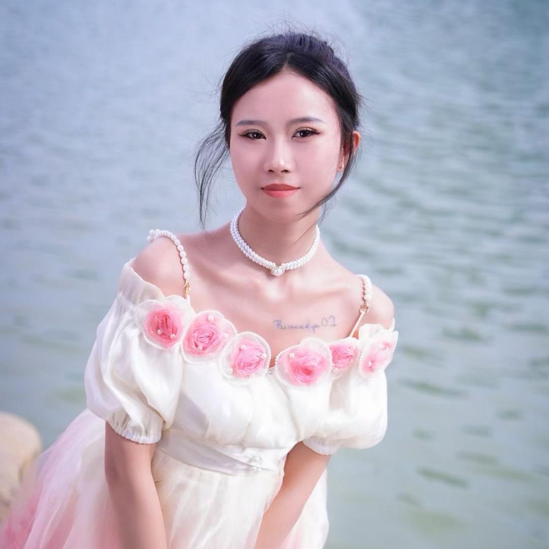 楚楚表妹